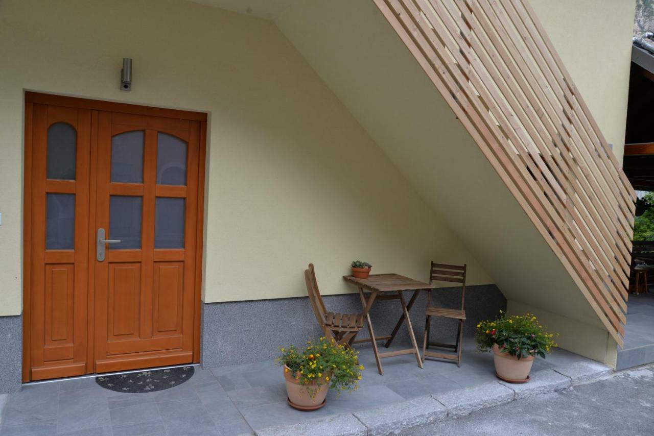 Hisa Urska Apartment Log pod Mangartom Ngoại thất bức ảnh