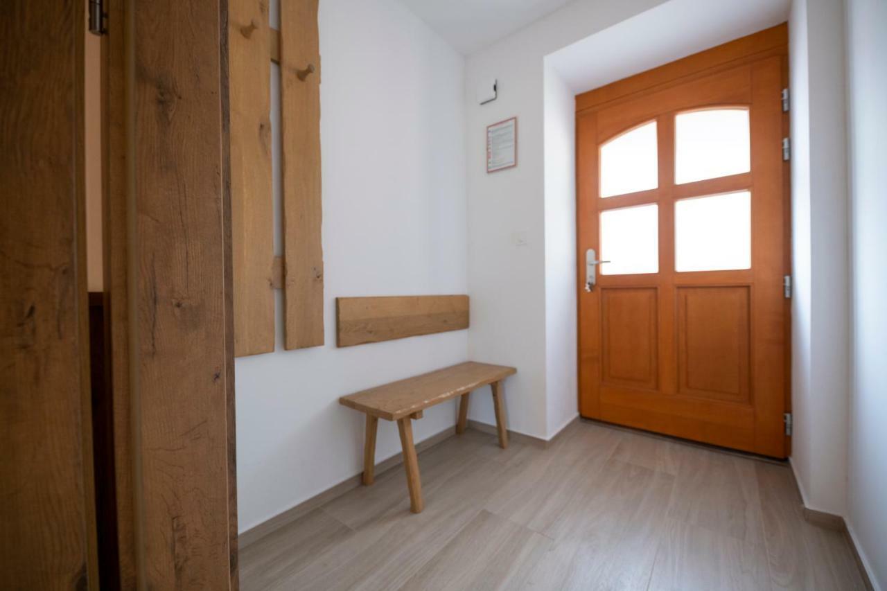 Hisa Urska Apartment Log pod Mangartom Ngoại thất bức ảnh