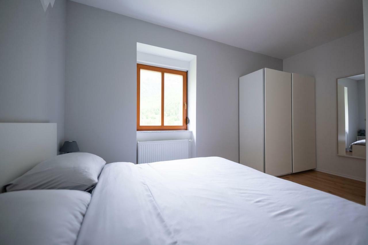 Hisa Urska Apartment Log pod Mangartom Ngoại thất bức ảnh