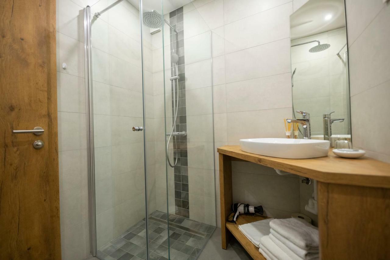 Hisa Urska Apartment Log pod Mangartom Ngoại thất bức ảnh